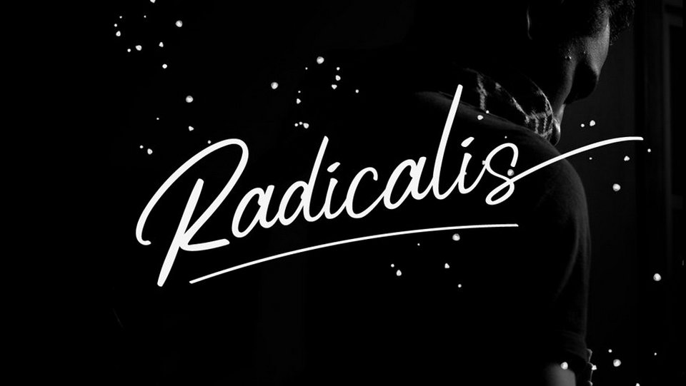 

Radicalis: An Attractive and Modern Handwritten Font